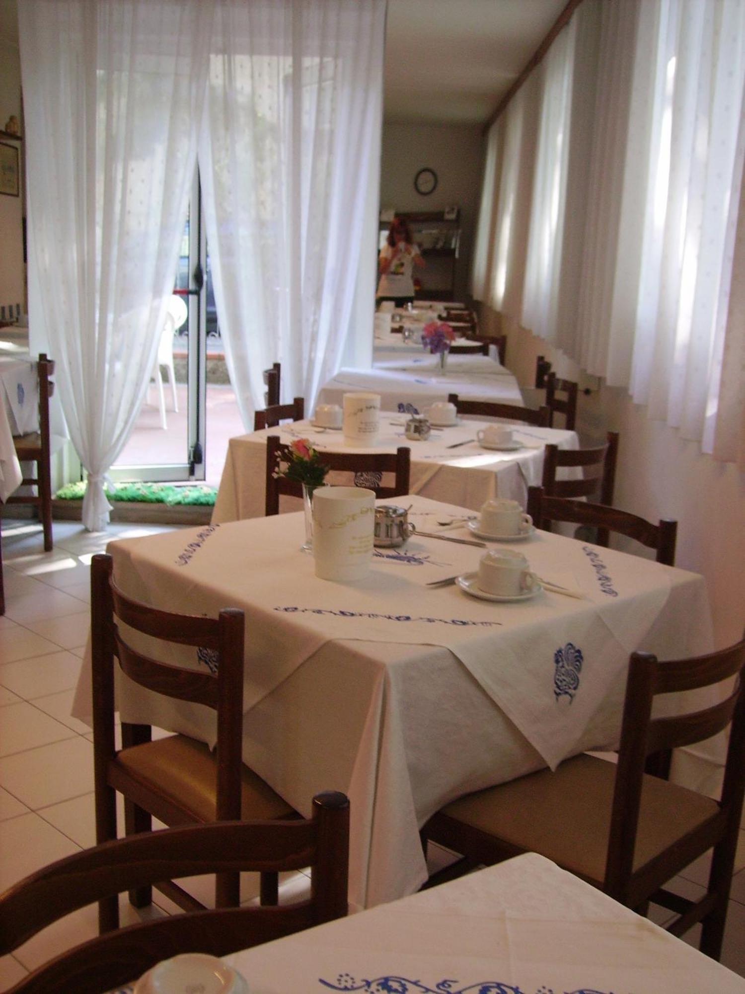 Albergo Maria Gabriella Rimini Ngoại thất bức ảnh