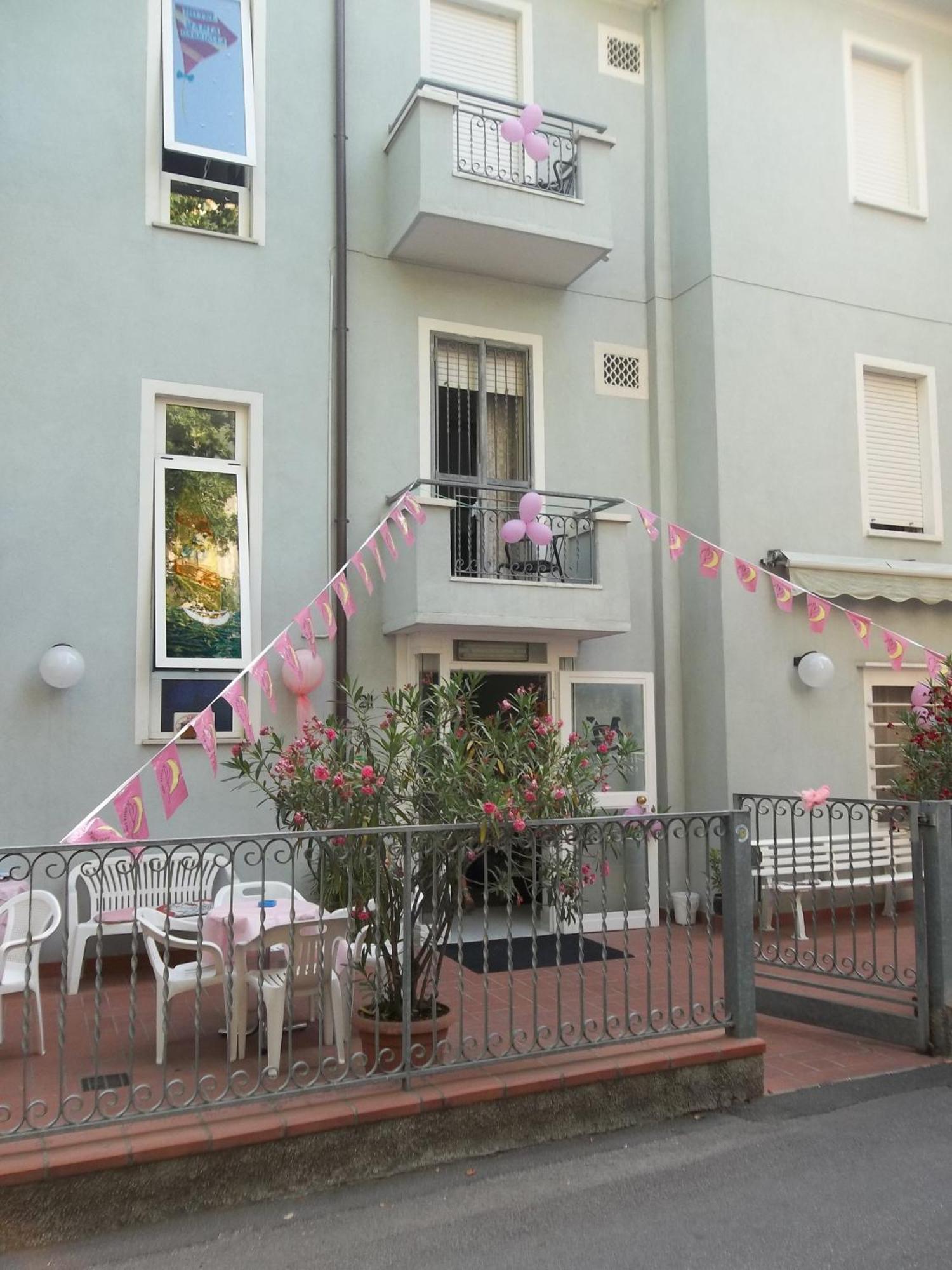 Albergo Maria Gabriella Rimini Ngoại thất bức ảnh