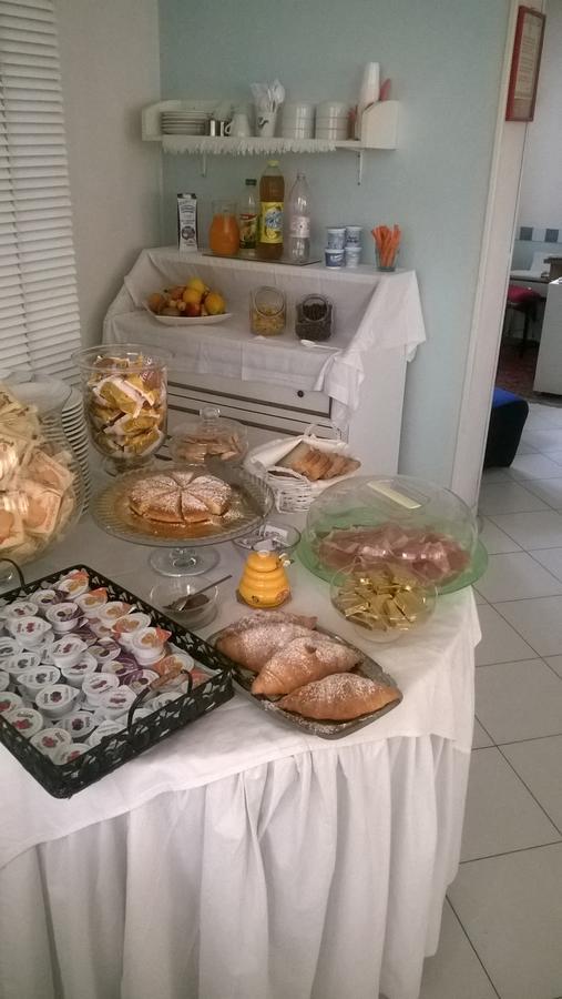 Albergo Maria Gabriella Rimini Ngoại thất bức ảnh