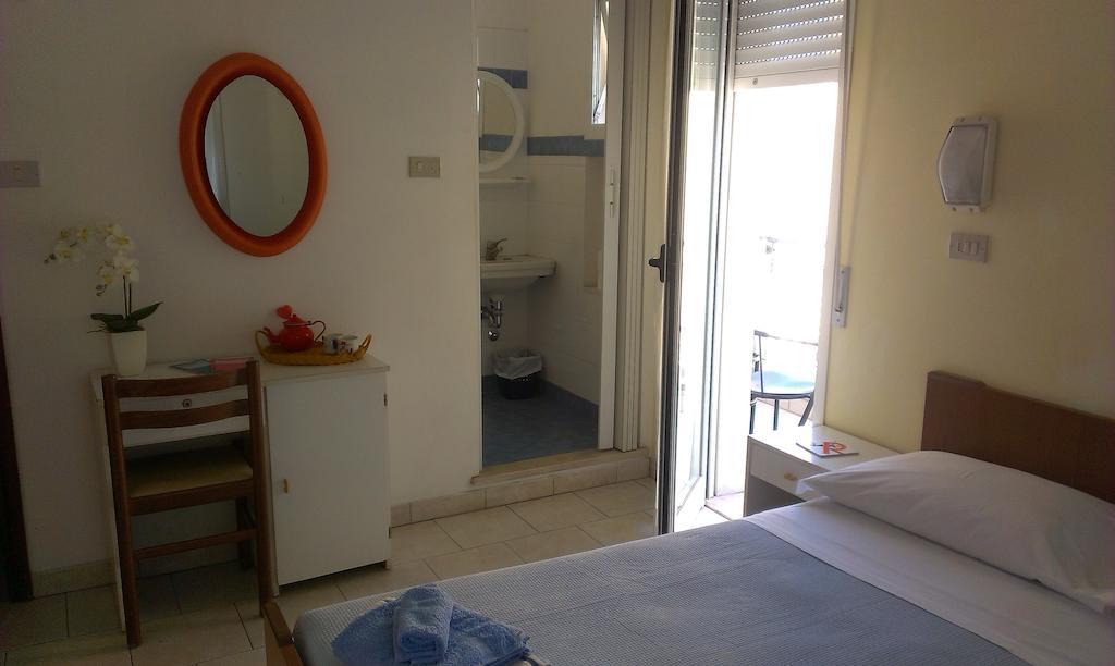 Albergo Maria Gabriella Rimini Phòng bức ảnh